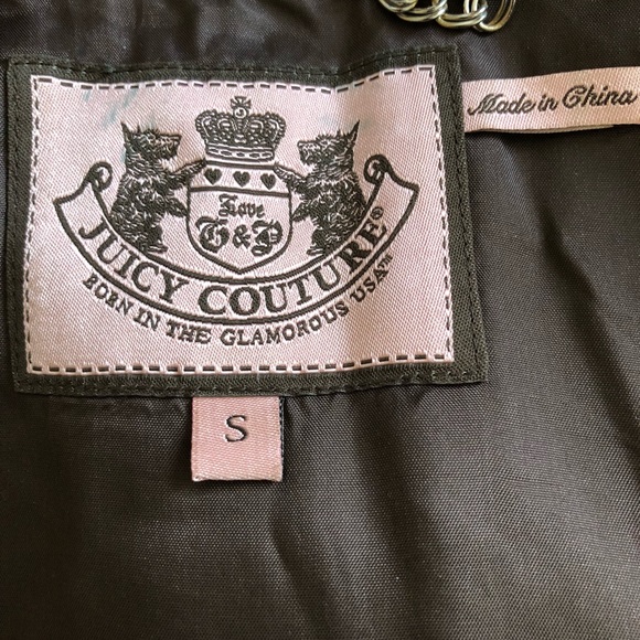 ⬇️1️⃣0️⃣0️⃣JUICY COUTURE Faux Fur Hooded vest - Picture 6 of 7